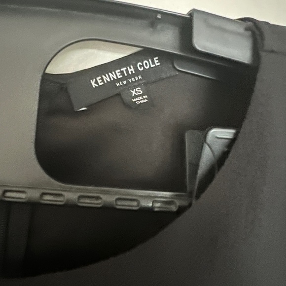 Kenneth Cole top - Picture 4 of 5